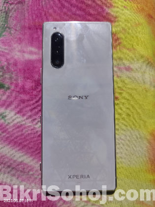 Sony Xperia 5